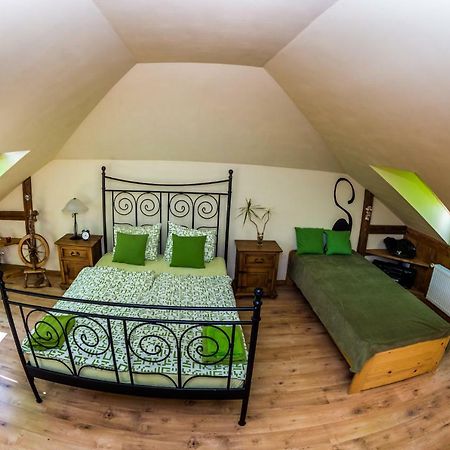 Agroturystyka Kapellanka - Kraina Wygaslych Wulkanow Wojcieszów Exteriér fotografie