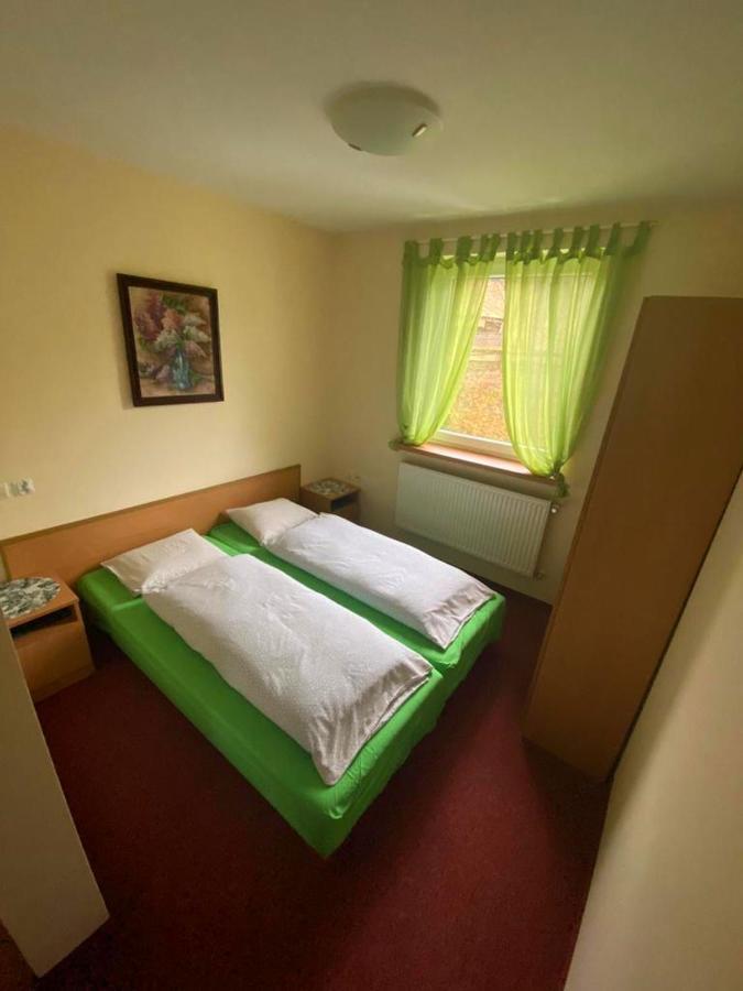Agroturystyka Kapellanka - Kraina Wygaslych Wulkanow Wojcieszów Exteriér fotografie